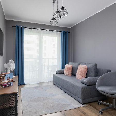 Comfy Apartment Pachonskiego With Parking In Krakow By Noclegi Renters Extérieur photo