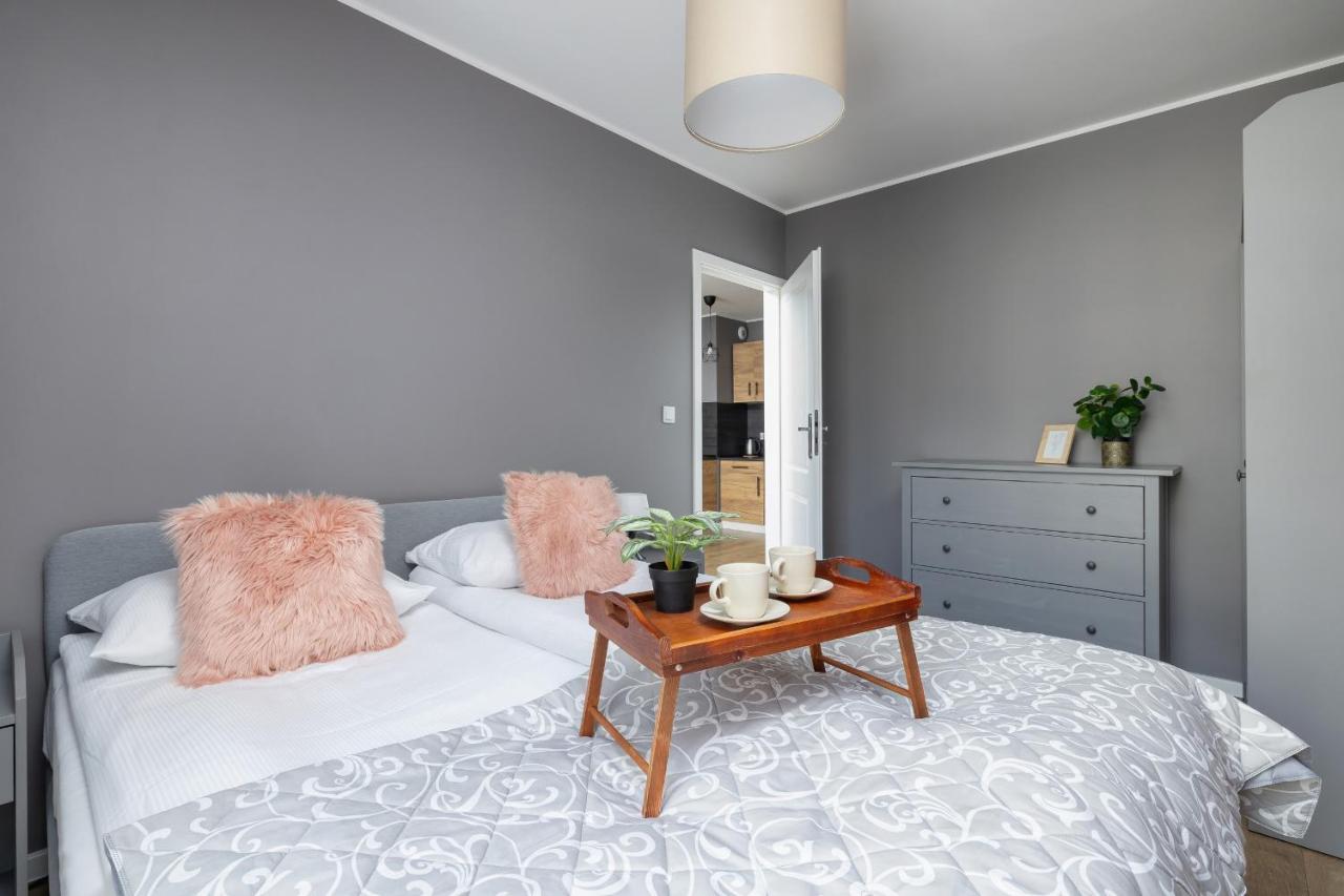 Comfy Apartment Pachonskiego With Parking In Krakow By Noclegi Renters Extérieur photo