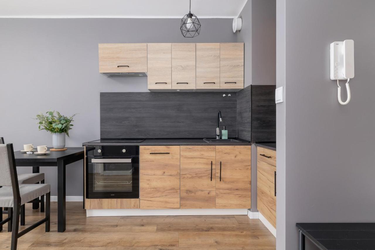 Comfy Apartment Pachonskiego With Parking In Krakow By Noclegi Renters Extérieur photo